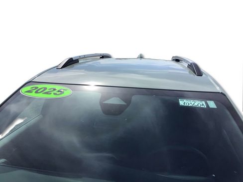 Used 2025 Chevrolet Equinox LT w/ Convenience Package II AWD/4WD image 12