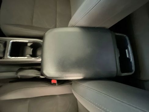 Used 2017 Toyota Tacoma TRD Off-Road image 21