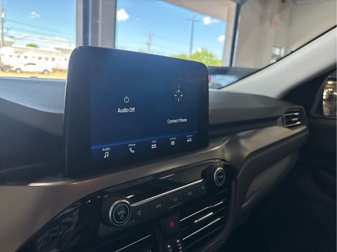 Certified 2023 Ford Escape Active AWD/4WD image 18