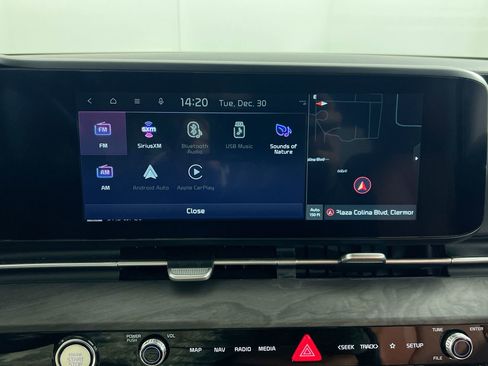 Used 2024 Kia Carnival SX Prestige image 26