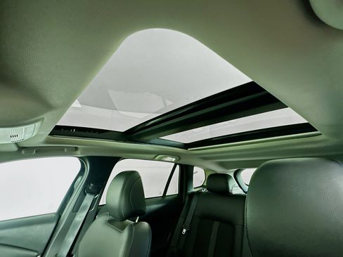 Used 2025 MAZDA CX-50 AWD 2.5 S w/ Premium Package image 27