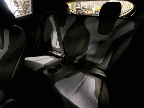 Used 2019 Hyundai Veloster 2.0 image 19