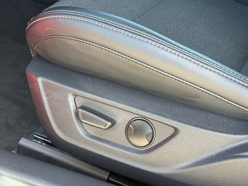 Used 2025 Ford Mustang Convertible RWD image 26