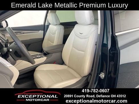 Used 2025 Cadillac XT5 Premium Luxury AWD/4WD image 33