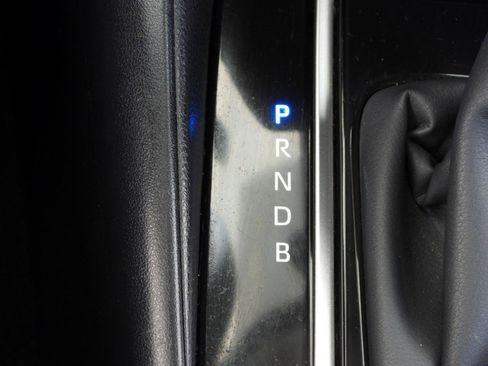 Used 2022 Toyota Corolla LE FWD image 65