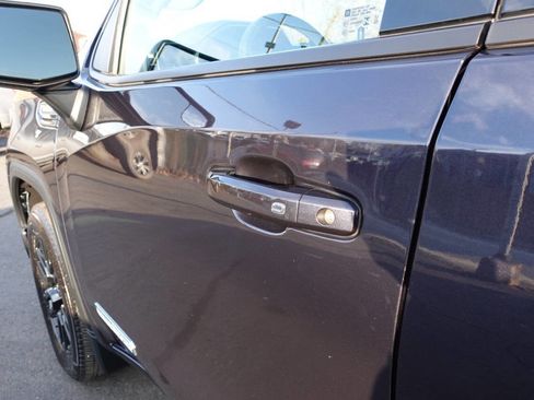 Used 2024 GMC Sierra 1500 Elevation image 7