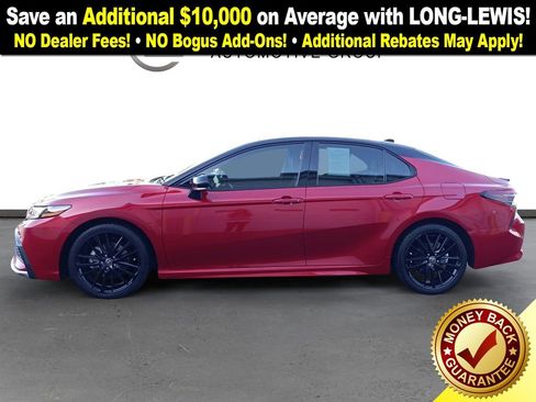 Used 2022 Toyota Camry XSE image 2