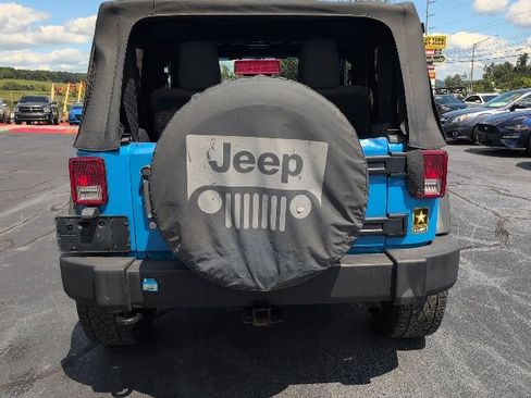 Used 2012 Jeep Wrangler Sport image 7