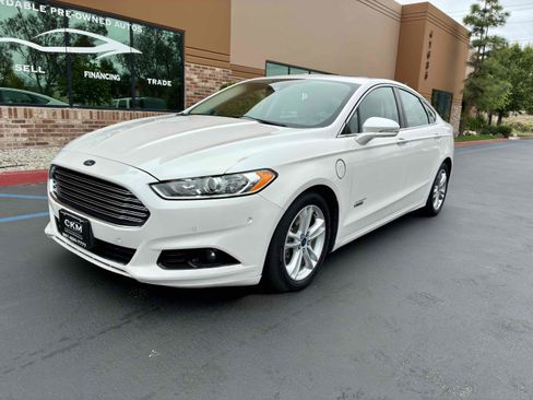 Used 2016 Ford Fusion Energi Titanium w/ Driver Assist Package FWD image 4