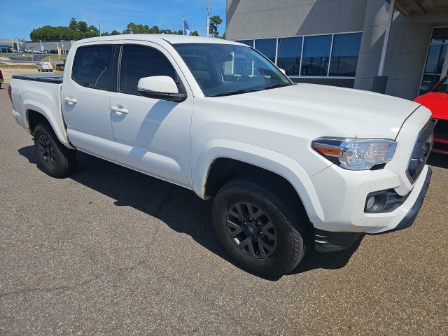 Used 2023 Toyota Tacoma SR5 w/ Technology Package AWD/4WD image 1