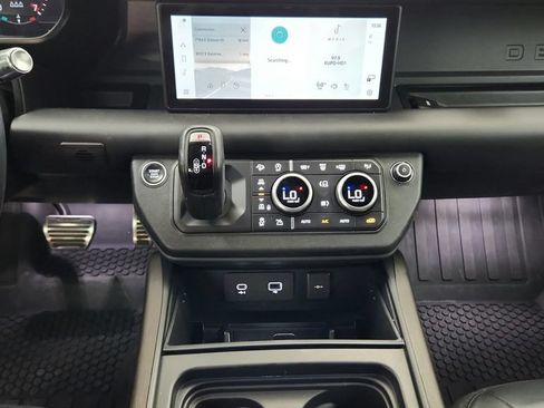 Used 2020 Land Rover Defender 110 X AWD/4WD image 29