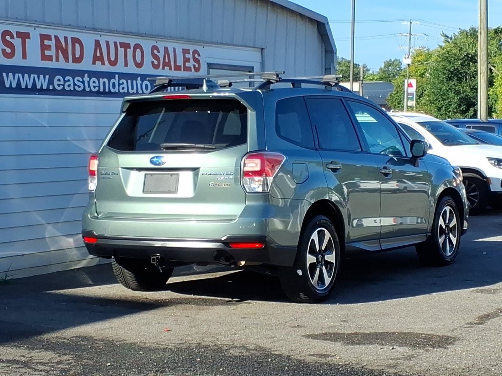 Used 2017 Subaru Forester 2.5i Premium w/ All-Weather Package AWD/4WD image 3