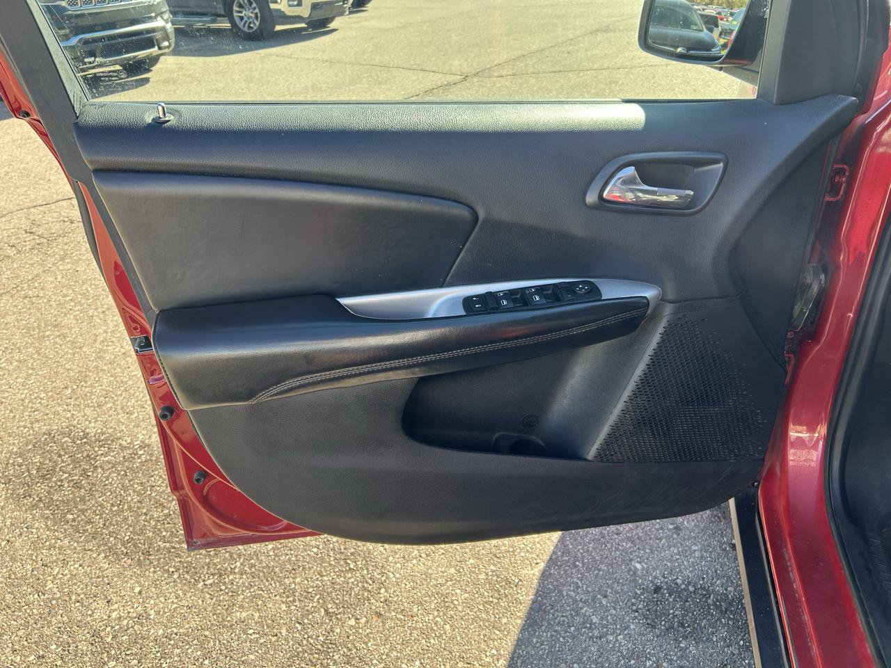 Used 2018 Dodge Journey SE w/ Blacktop Package FWD image 15