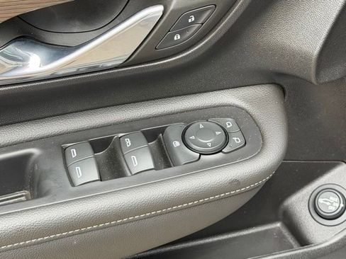 Used 2023 GMC Terrain Denali w/ Denali Premium Package image 22