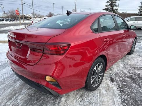 Used 2023 Kia Forte LXS image 7