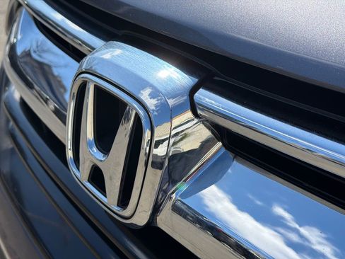 Used 2017 Honda CR-V LX image 12