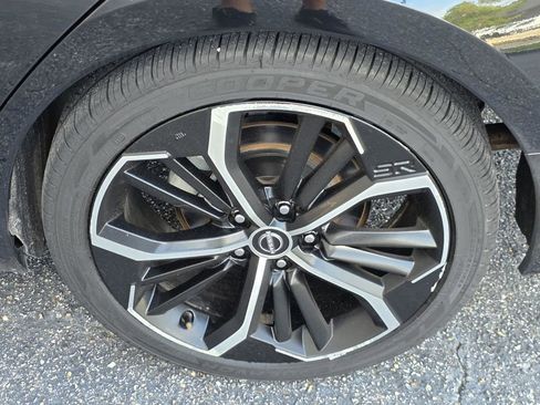 Used 2024 Nissan Altima 2.5 SR FWD image 30