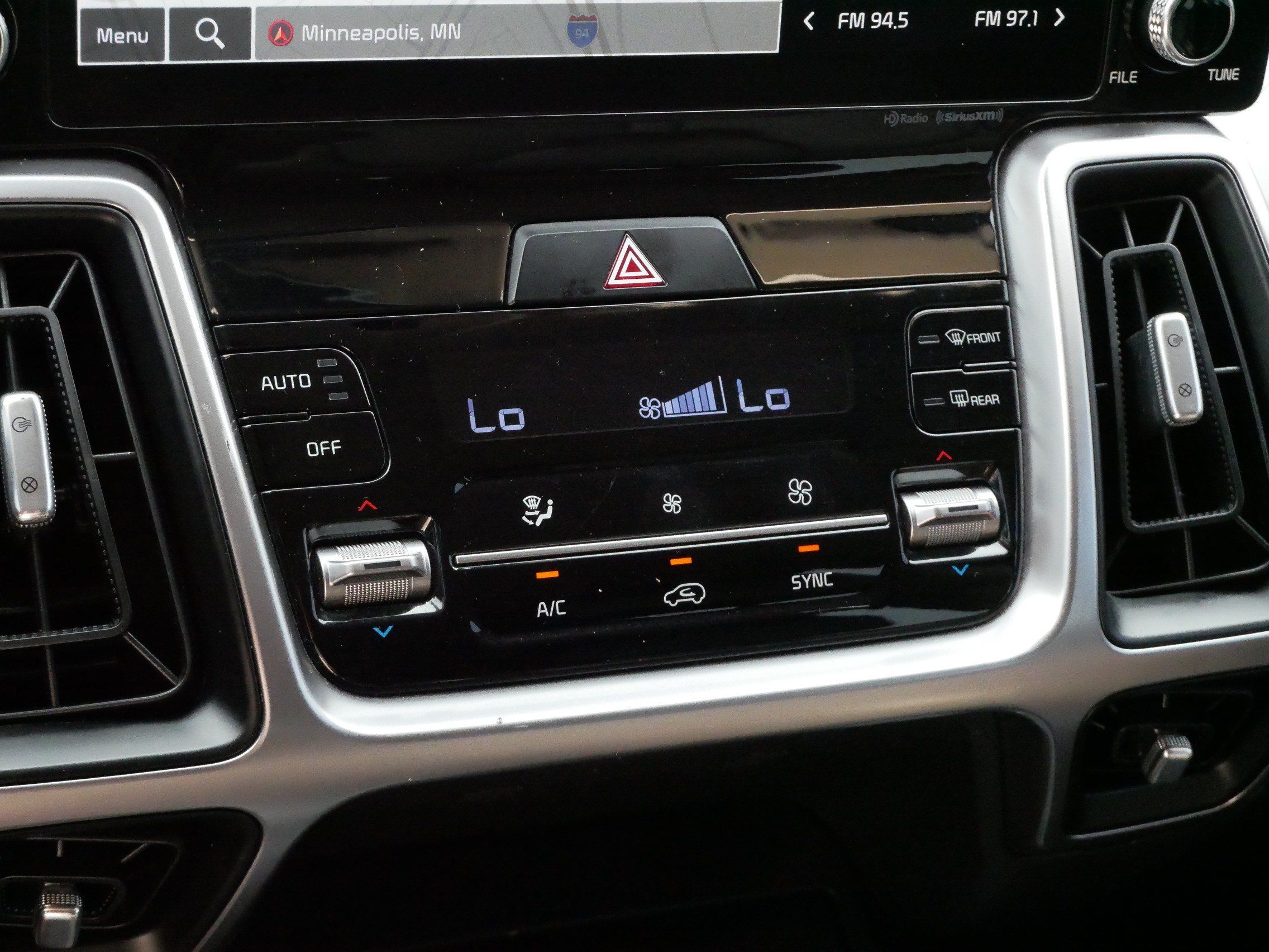 Used 2022 Kia Sorento S FWD image 23