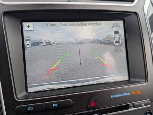 Used 2018 Ford Explorer Limited image 20