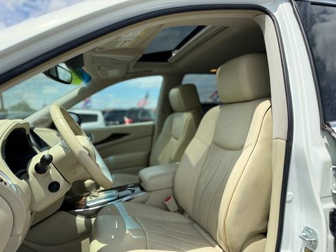 Used 2014 INFINITI QX60 Luxe w/ Deluxe Touring Package AWD/4WD image 16