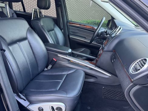 Used 2012 Mercedes-Benz GL 450 4MATIC image 27