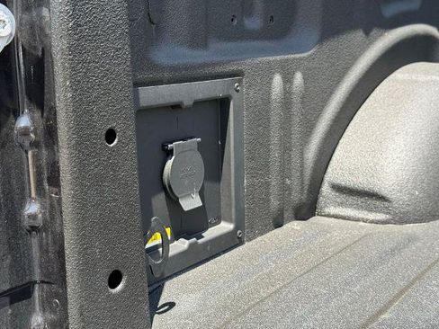 Certified 2025 Ford F150 Lariat AWD/4WD image 18