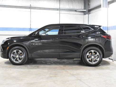 Used 2025 Chevrolet Blazer LT AWD/4WD image 22