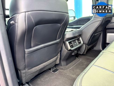 Used 2025 Ford F250 Platinum w/ FX4 Off-Road Package image 19