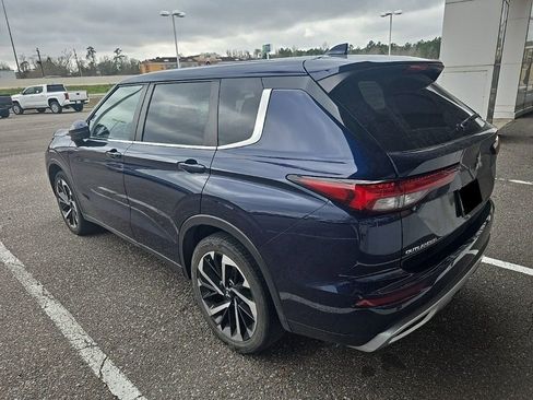 Used 2023 Mitsubishi Outlander SE image 4
