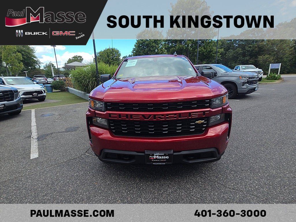 Used 2019 Chevrolet Silverado 1500 Custom w/ Custom Value Package AWD/4WD image 2
