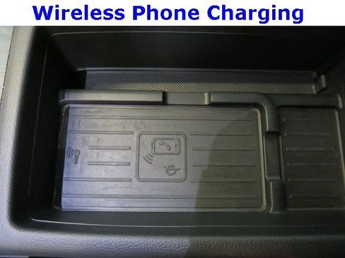 Used 2023 Audi A4 2.0T Premium Plus image 9