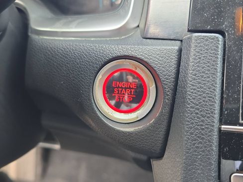 Used 2018 Honda Civic EX-L image 25