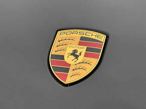 Certified 2025 Porsche Cayenne Coupe image 29
