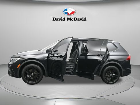 Used 2023 Volkswagen Tiguan SE R-Line image 47