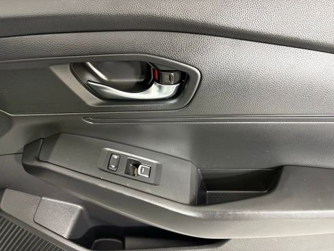 Used 2023 Honda Accord LX image 12