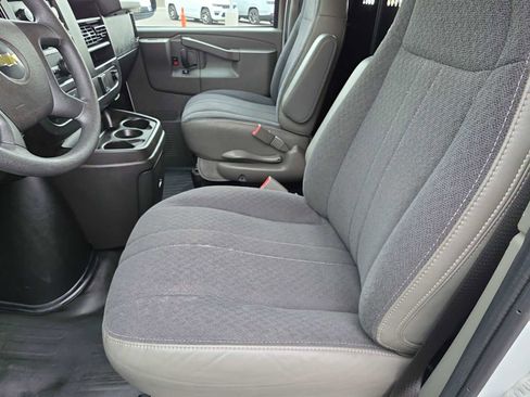 Used 2024 Chevrolet Express 2500 w/ Driver Convenience Package image 15