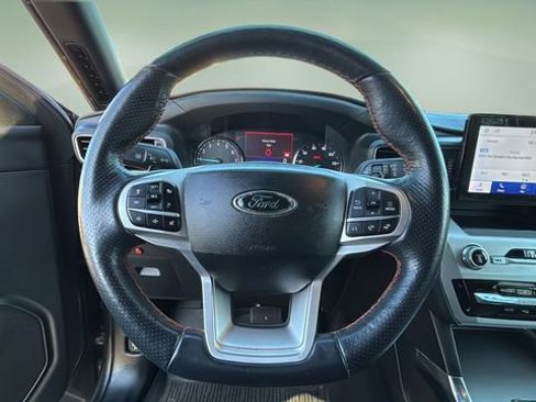 Used 2022 Ford Explorer Timberline image 11
