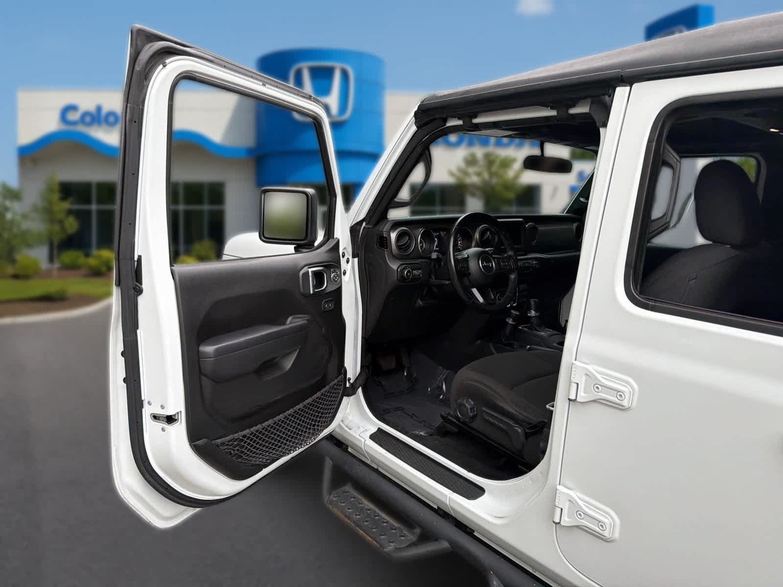 Used 2022 Jeep Wrangler Unlimited Sport AWD/4WD image 11