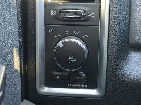 Used 2018 RAM 1500 Big Horn image 27