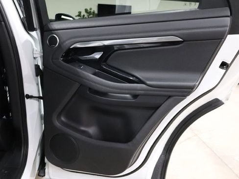 Used 2020 Land Rover Range Rover Evoque S image 18