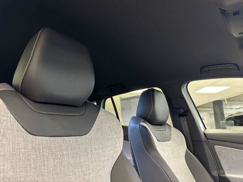 New 2026 Volkswagen ID.4 Pro RWD image 16
