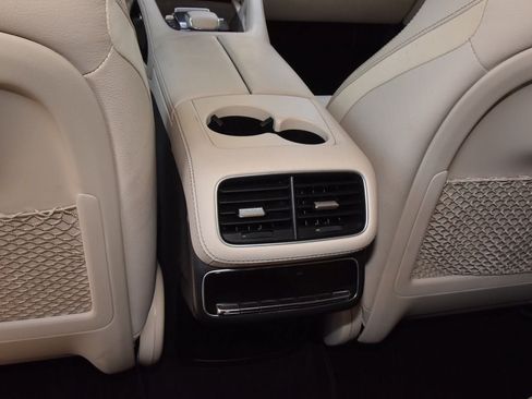 Used 2021 Mercedes-Benz GLS 450 4MATIC image 19