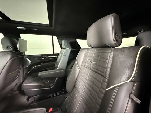 Certified 2024 Cadillac Escalade Sport Platinum w/ LPO, ONYX Package AWD/4WD image 28