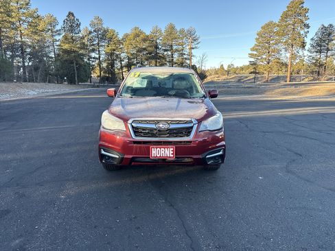 Used 2017 Subaru Forester 2.5i Premium w/ All-Weather Package image 5