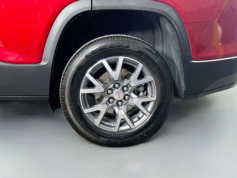 Used 2023 GMC Acadia SLT image 32