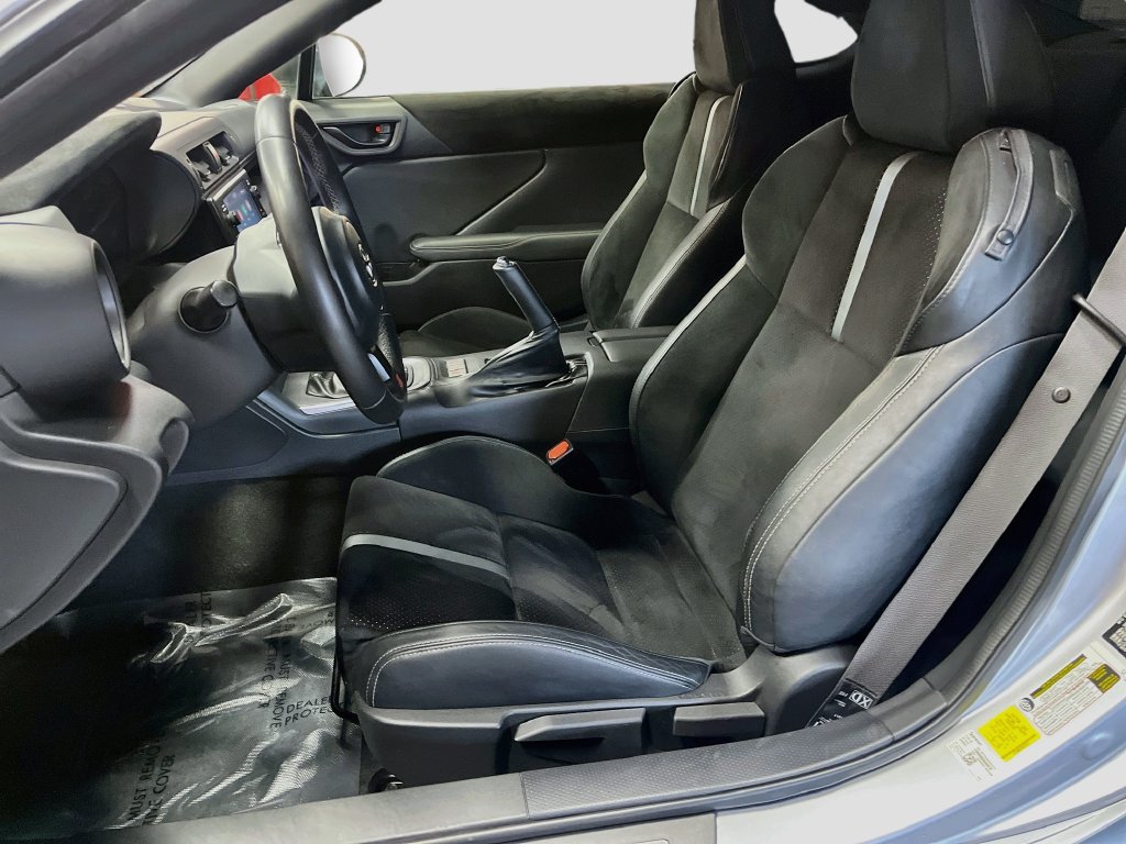 Used 2022 Toyota GR86 Premium w/ ALL Weather Mat Package (TMS) RWD image 20