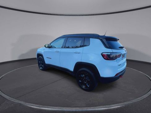 Used 2024 Jeep Compass Trailhawk image 6