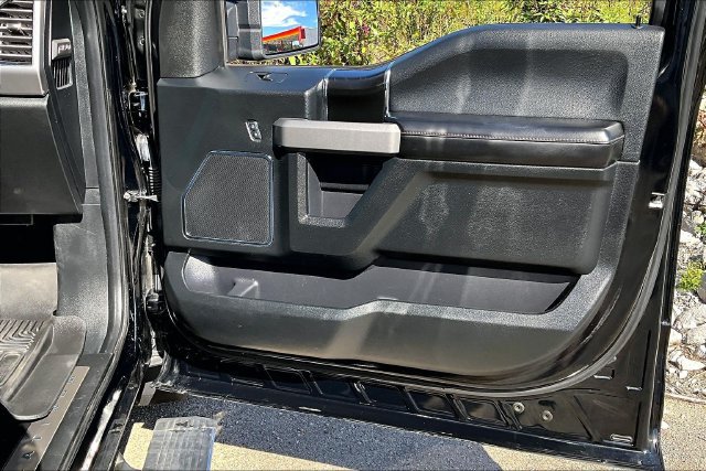 Used 2018 Ford F150 Platinum w/ Equipment Group 701A Luxury RWD image 18