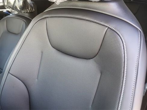 New 2025 Kia EV6 Wind image 24