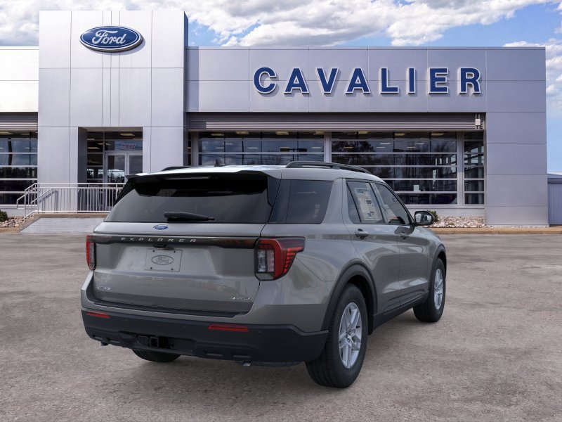 Used 2026 Ford Explorer Active AWD/4WD image 8